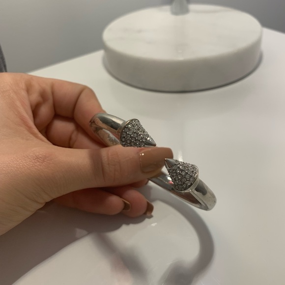 Vince Camuto bracelet - Picture 2 of 2